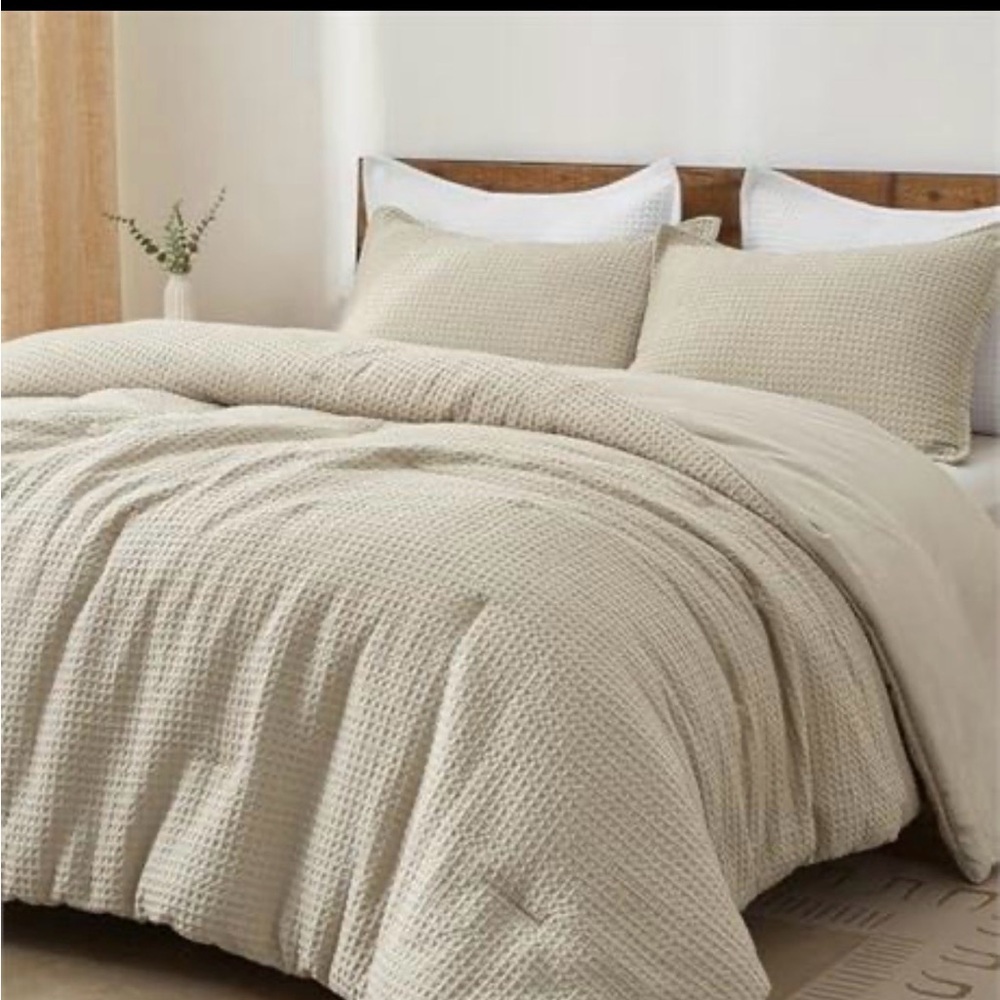 Elegant Cream Waffle Weave Bedding Set